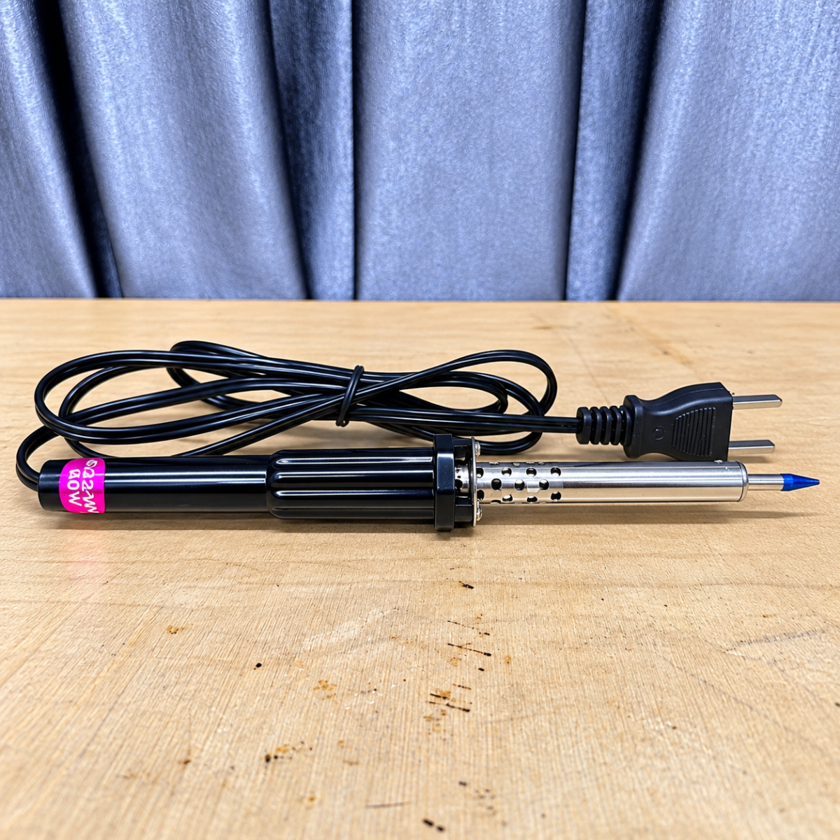 MỎ HÀN ĐIỆN CÁN ĐEN 60W (T50)