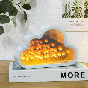 ĐÈN NGỦ HOA TULIP KÈM GƯƠNG TRANG ĐIỂM