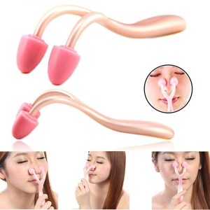 CON LĂN MASSAGE MŨI MINI CẦM TAY