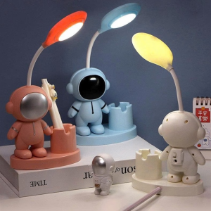 ĐÈN HỌC PHI HÀNH GIA CÓ NGĂN ĐỰNG BÚT